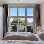 아파트 Entire Luxury Flat With Sea View Pool Sauna *