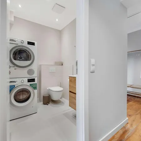 Entire Luxury Flat With Sea View Pool Sauna 아파트 *