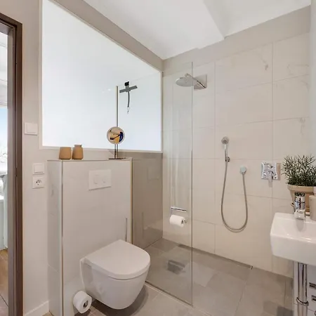 Entire Luxury Flat With Sea View Pool Sauna Sellin (Rugen)