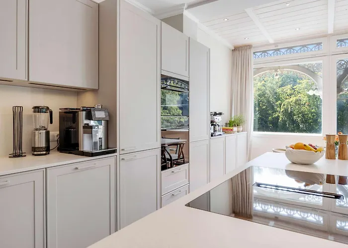 Entire Luxury Flat With Sea View Pool Sauna *